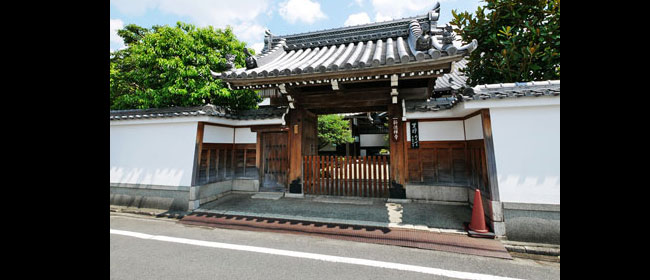 京都中京区新徳寺:屋根葺地蔵